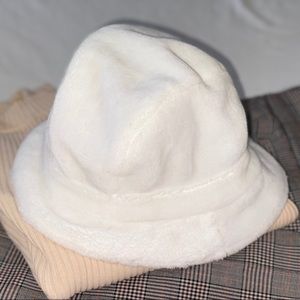 Cozy white bucket hat